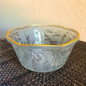 Frosted Glass Bowl with Scalloped Edge
